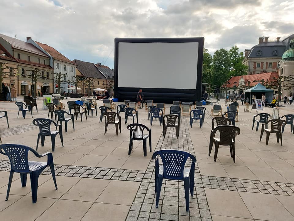 Kino plenerowe na pszczyńskim rynku